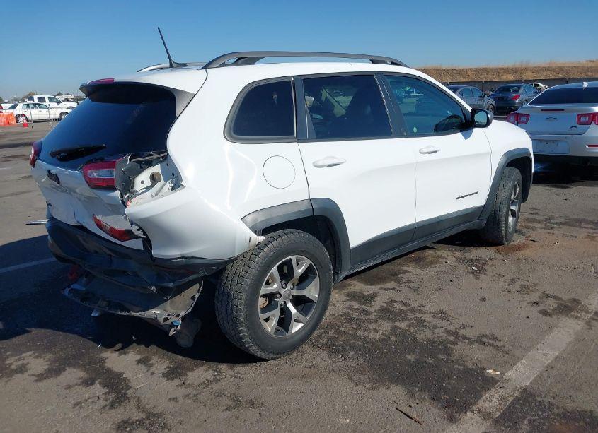 Photo 4 of 2017 Jeep Cherokee TRAILHAWK 4X4 (VIN 1C4PJMBB7HW605711)