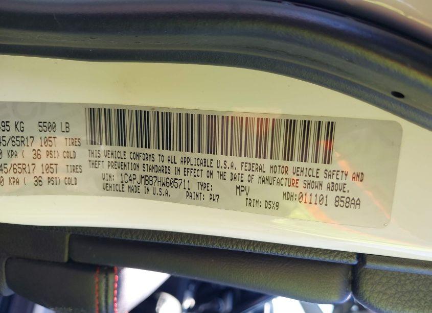 Photo 9 of 2017 Jeep Cherokee TRAILHAWK 4X4 (VIN 1C4PJMBB7HW605711)