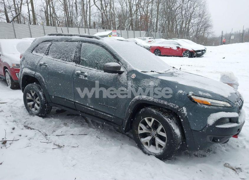 Photo 13 of 2014 Jeep Cherokee TRAILHAWK (VIN 1C4PJMBB9EW162280)