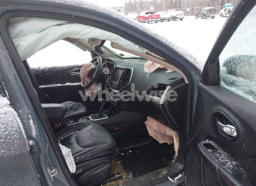 Photo 5 of 2014 Jeep Cherokee TRAILHAWK (VIN 1C4PJMBB9EW162280)