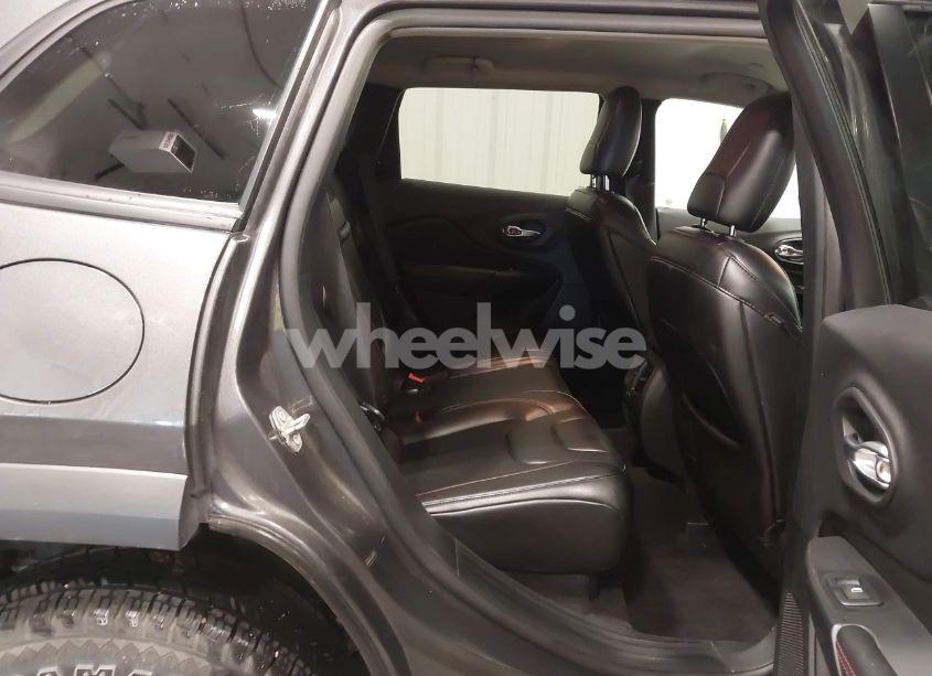 Photo 8 of 2019 Jeep Cherokee TRAILHAWK 4X4 (VIN 1C4PJMBN2KD258303)