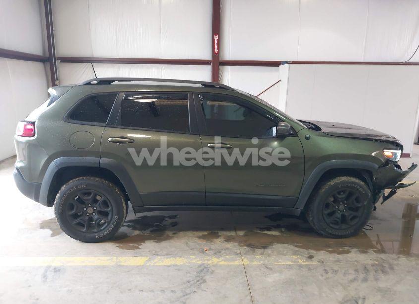 Photo 13 of 2020 Jeep Cherokee TRAILHAWK 4X4 (VIN 1C4PJMBN2LD538076)