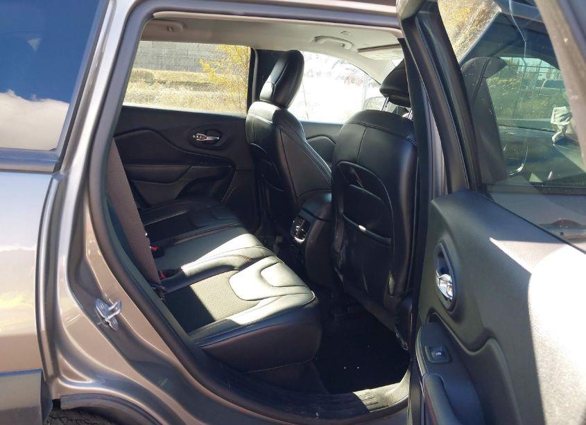 Photo 8 of 2020 Jeep Cherokee TRAILHAWK 4X4 (VIN 1C4PJMBN5LD635014)