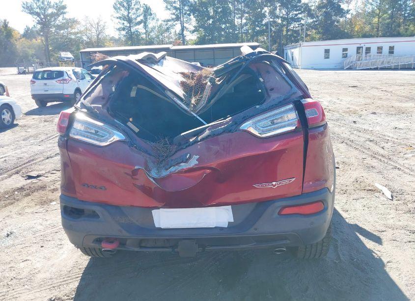 Photo 16 of 2015 Jeep Cherokee TRAILHAWK (VIN 1C4PJMBS0FW635288)