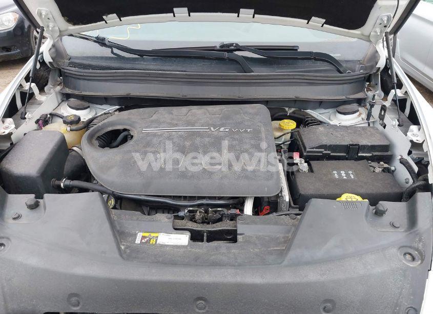 Photo 10 of 2015 Jeep Cherokee TRAILHAWK (VIN 1C4PJMBS0FW682496)