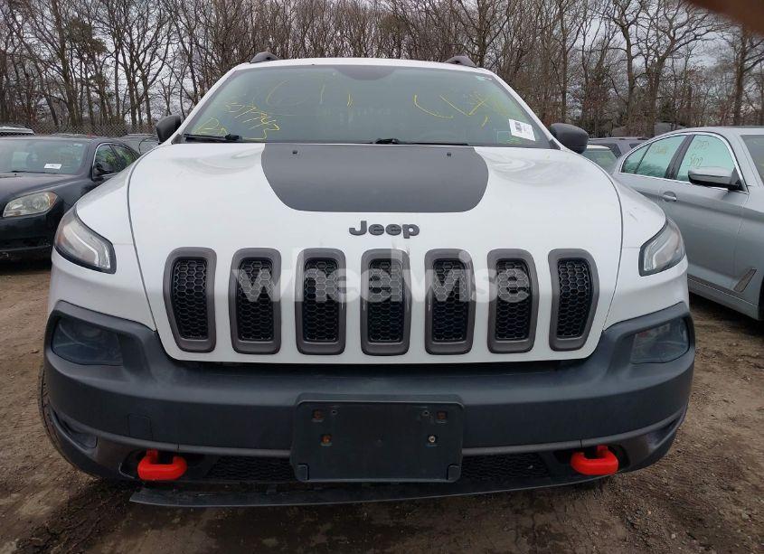 Photo 11 of 2015 Jeep Cherokee TRAILHAWK (VIN 1C4PJMBS0FW682496)