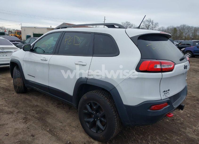 Photo 3 of 2015 Jeep Cherokee TRAILHAWK (VIN 1C4PJMBS0FW682496)