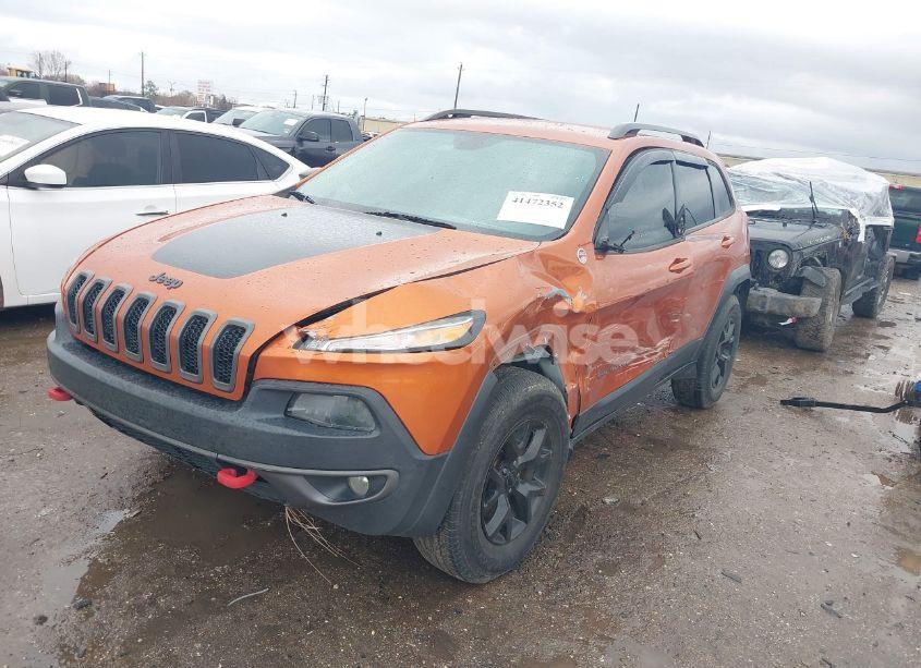 Photo 2 of 2016 Jeep Cherokee TRAILHAWK (VIN 1C4PJMBS0GW155379)