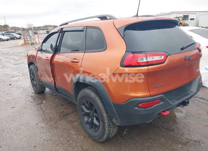 Photo 3 of 2016 Jeep Cherokee TRAILHAWK (VIN 1C4PJMBS0GW155379)