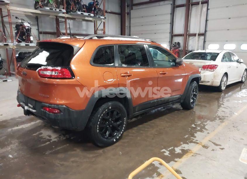 Photo 4 of 2016 Jeep Cherokee TRAILHAWK (VIN 1C4PJMBS0GW170092)