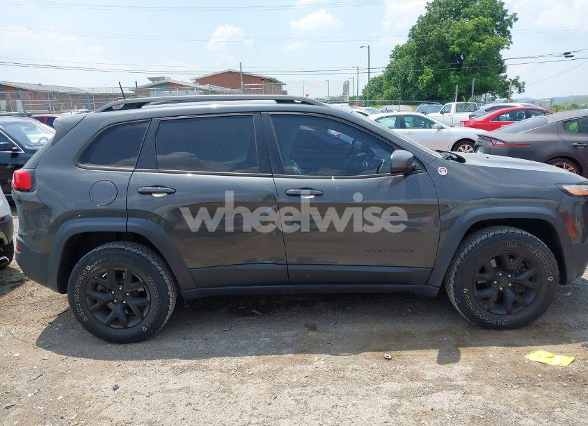 Photo 14 of 2016 Jeep Cherokee TRAILHAWK (VIN 1C4PJMBS0GW267521)
