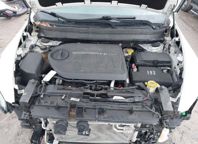 Photo 10 of 2017 Jeep Cherokee TRAILHAWK 4X4 (VIN 1C4PJMBS0HW557162)