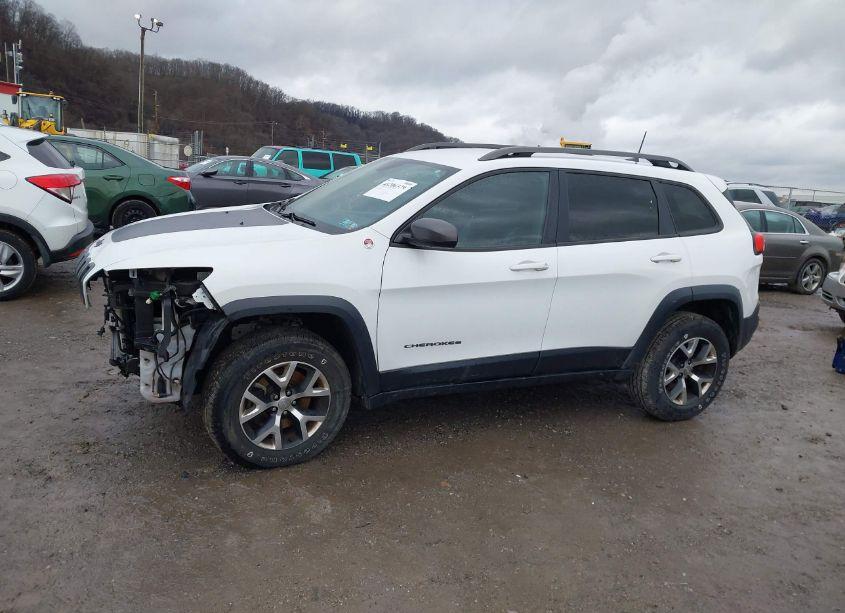 Photo 15 of 2017 Jeep Cherokee TRAILHAWK 4X4 (VIN 1C4PJMBS0HW557162)