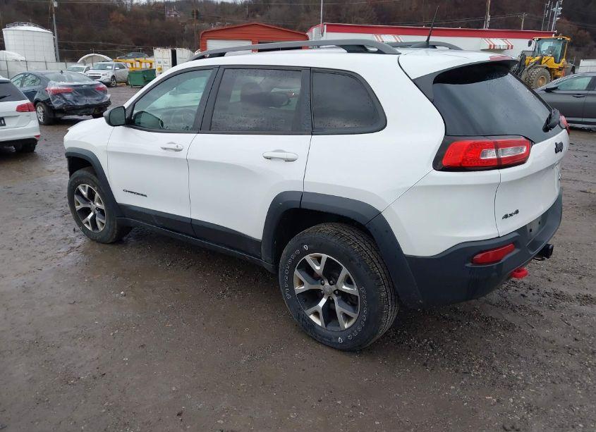 Photo 3 of 2017 Jeep Cherokee TRAILHAWK 4X4 (VIN 1C4PJMBS0HW557162)