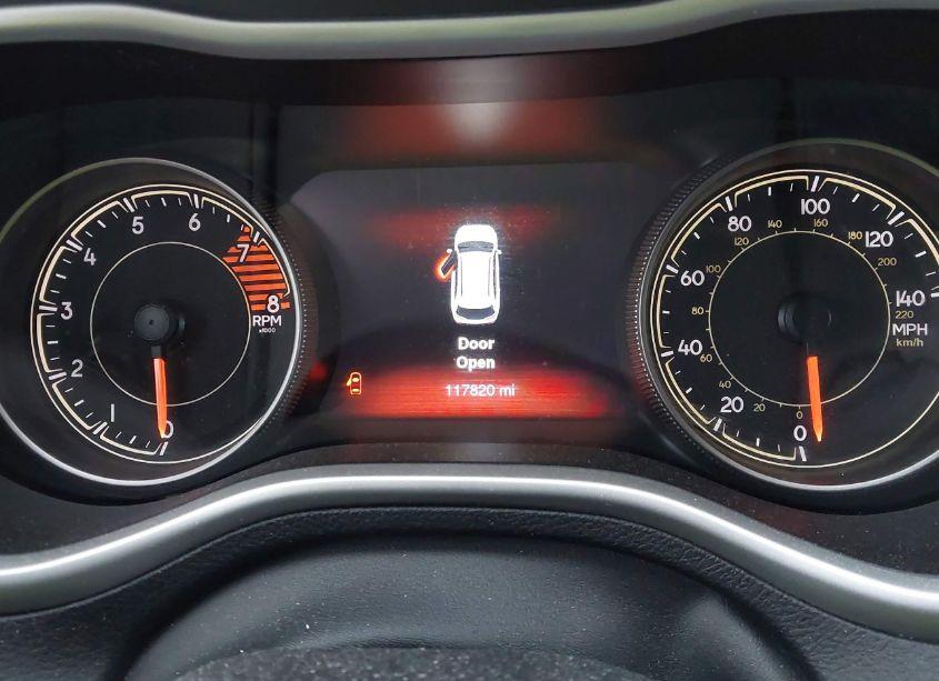 Photo 7 of 2017 Jeep Cherokee TRAILHAWK 4X4 (VIN 1C4PJMBS0HW557162)