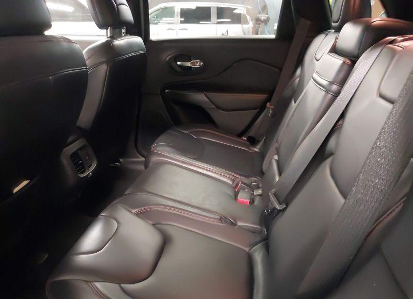 Photo 8 of 2014 Jeep Cherokee TRAILHAWK (VIN 1C4PJMBS1EW111601)