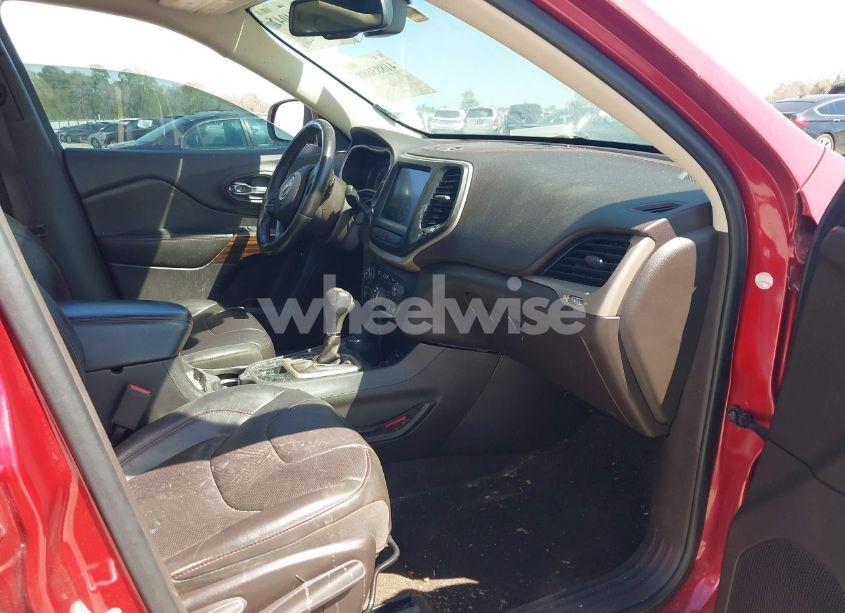 Photo 5 of 2015 Jeep Cherokee TRAILHAWK (VIN 1C4PJMBS1FW640483)