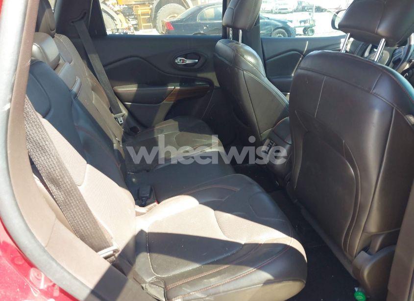 Photo 8 of 2015 Jeep Cherokee TRAILHAWK (VIN 1C4PJMBS1FW640483)