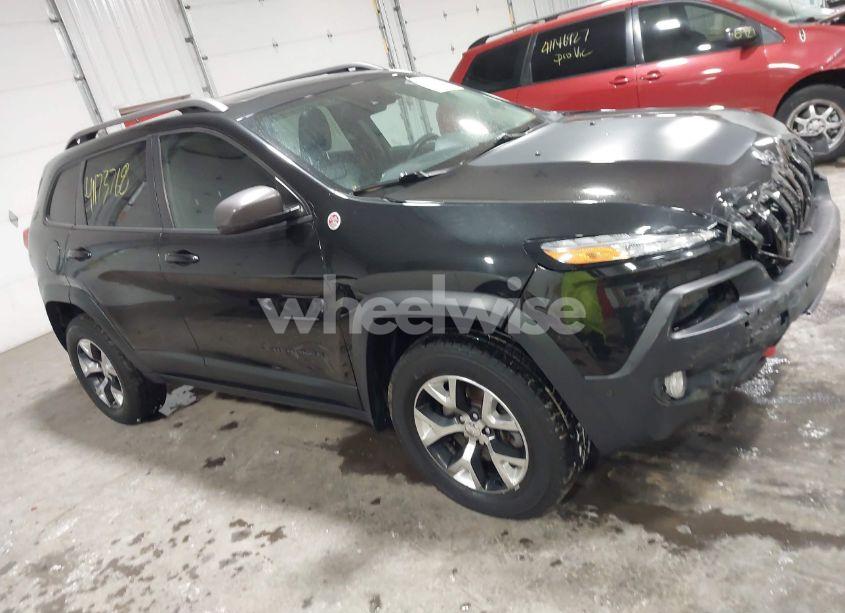 2015 Jeep Cherokee TRAILHAWK (VIN 1C4PJMBS1FW644422) main photo