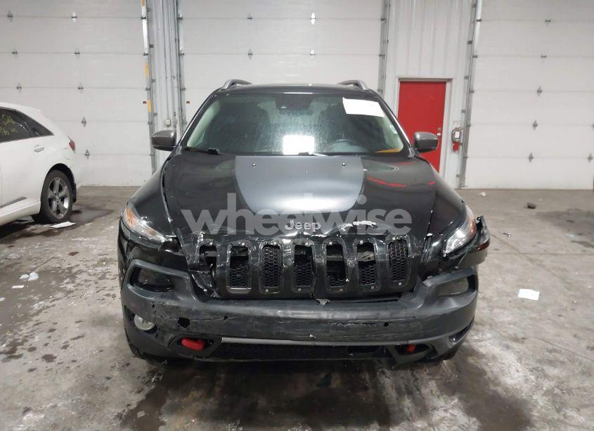 Photo 12 of 2015 Jeep Cherokee TRAILHAWK (VIN 1C4PJMBS1FW644422)