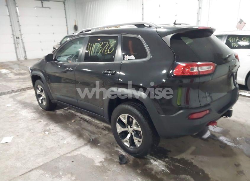 Photo 3 of 2015 Jeep Cherokee TRAILHAWK (VIN 1C4PJMBS1FW644422)