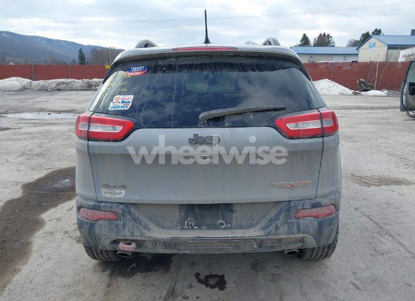 Photo 17 of 2015 Jeep Cherokee TRAILHAWK (VIN 1C4PJMBS1FW666968)