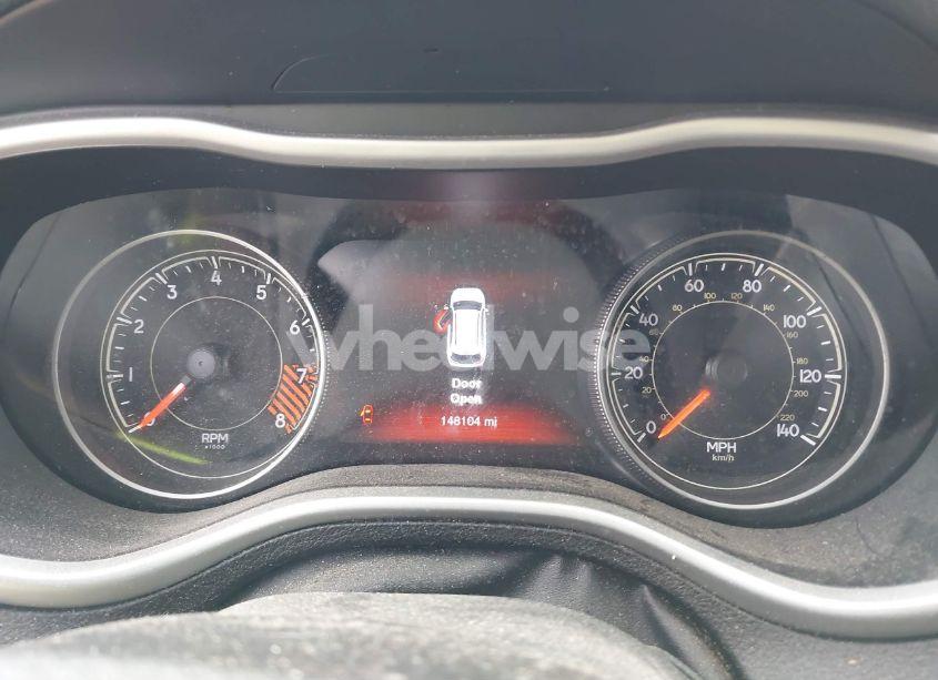 Photo 7 of 2015 Jeep Cherokee TRAILHAWK (VIN 1C4PJMBS1FW666968)