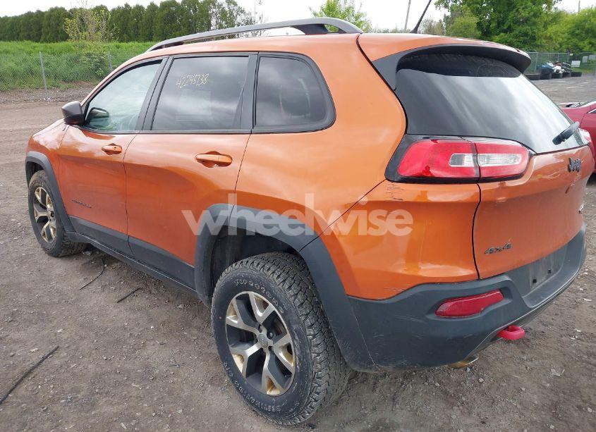 Photo 3 of 2015 Jeep Cherokee TRAILHAWK (VIN 1C4PJMBS1FW674455)