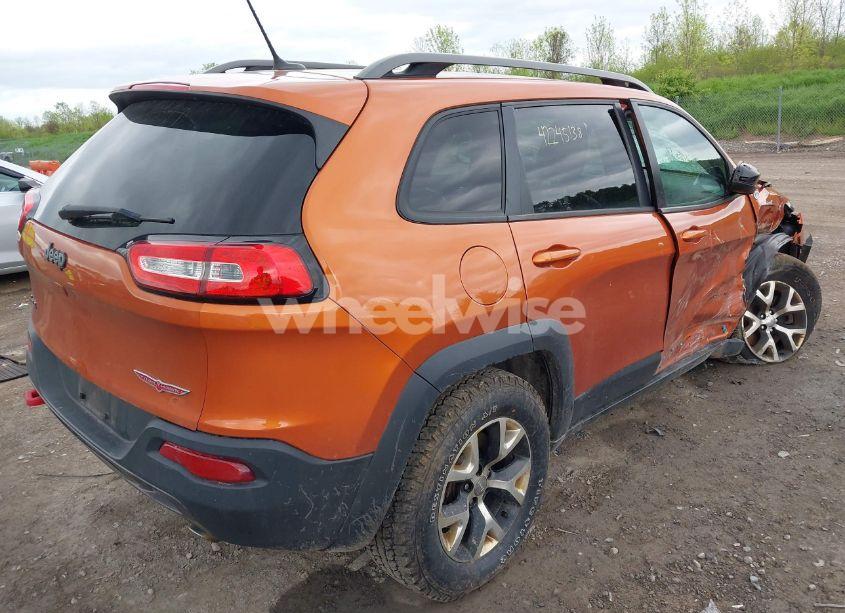 Photo 4 of 2015 Jeep Cherokee TRAILHAWK (VIN 1C4PJMBS1FW674455)
