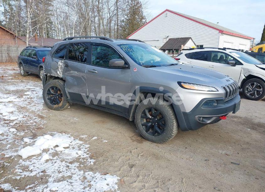 2016 Jeep Cherokee TRAILHAWK (VIN 1C4PJMBS1GW353095) main photo