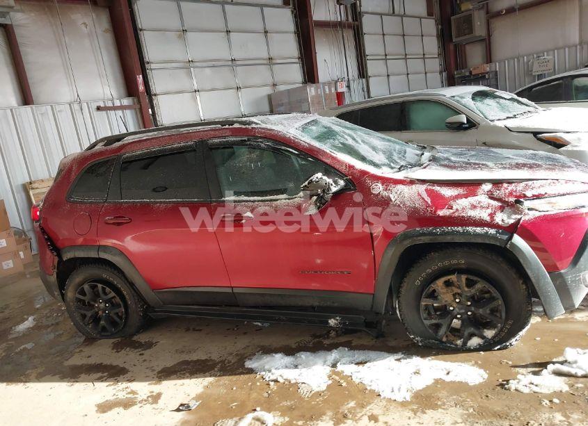 Photo 13 of 2017 Jeep Cherokee TRAILHAWK (VIN 1C4PJMBS1HD225596)