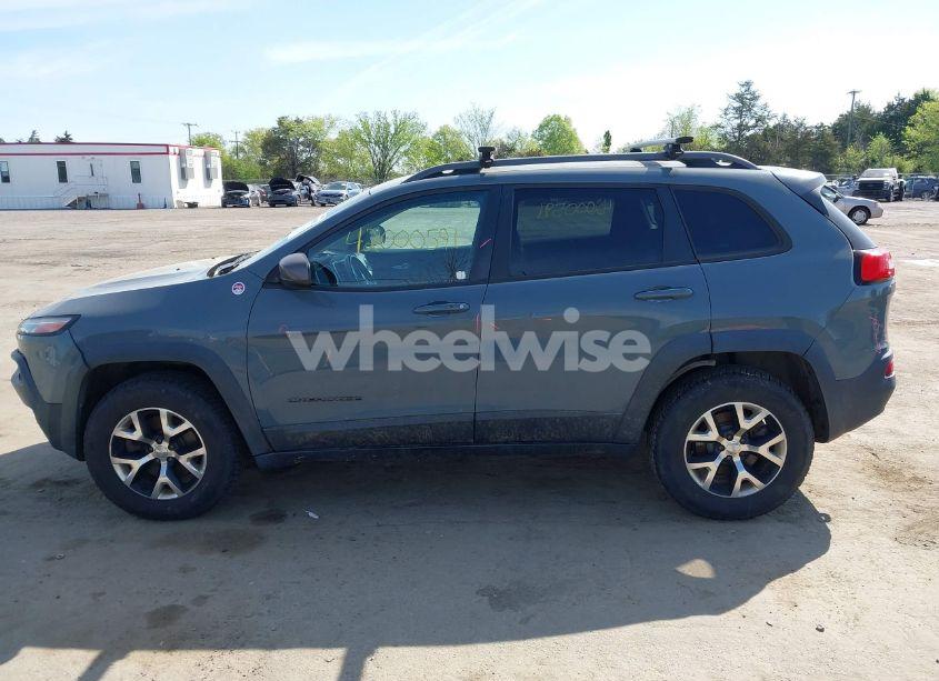 Photo 14 of 2015 Jeep Cherokee TRAILHAWK (VIN 1C4PJMBS2FW500538)