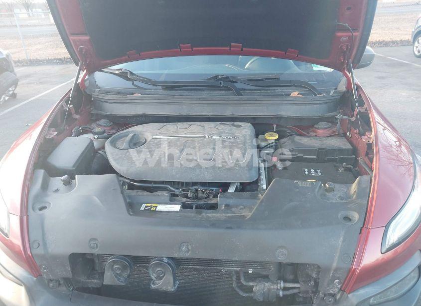 Photo 10 of 2015 Jeep Cherokee TRAILHAWK (VIN 1C4PJMBS2FW513595)