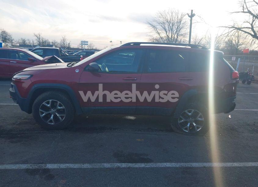 Photo 14 of 2015 Jeep Cherokee TRAILHAWK (VIN 1C4PJMBS2FW513595)