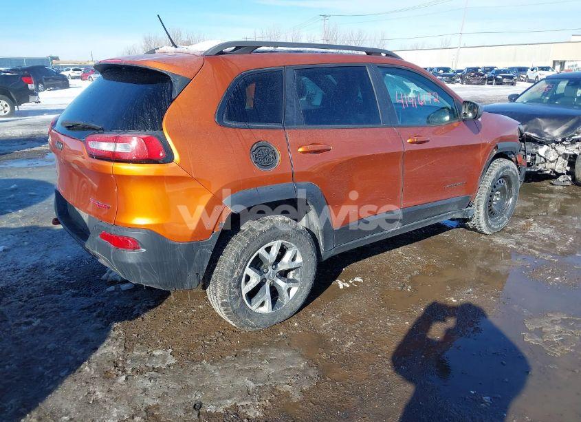 Photo 4 of 2015 Jeep Cherokee TRAILHAWK (VIN 1C4PJMBS2FW587986)