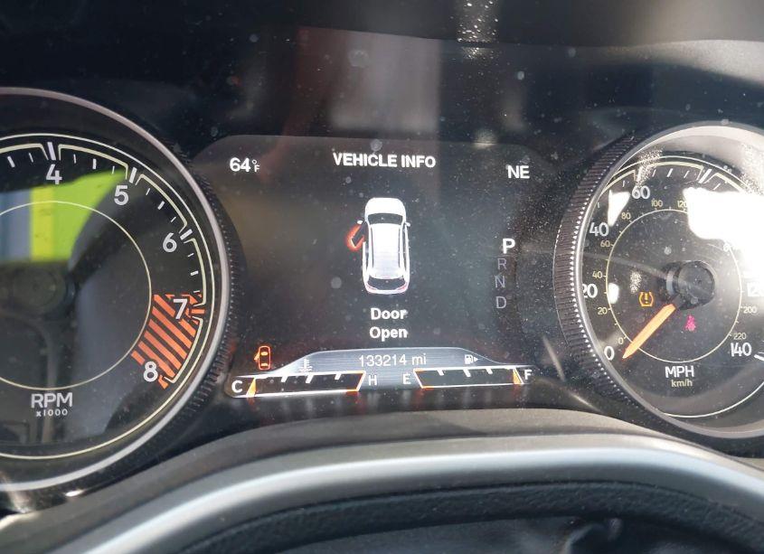 Photo 7 of 2015 Jeep Cherokee TRAILHAWK (VIN 1C4PJMBS2FW757019)