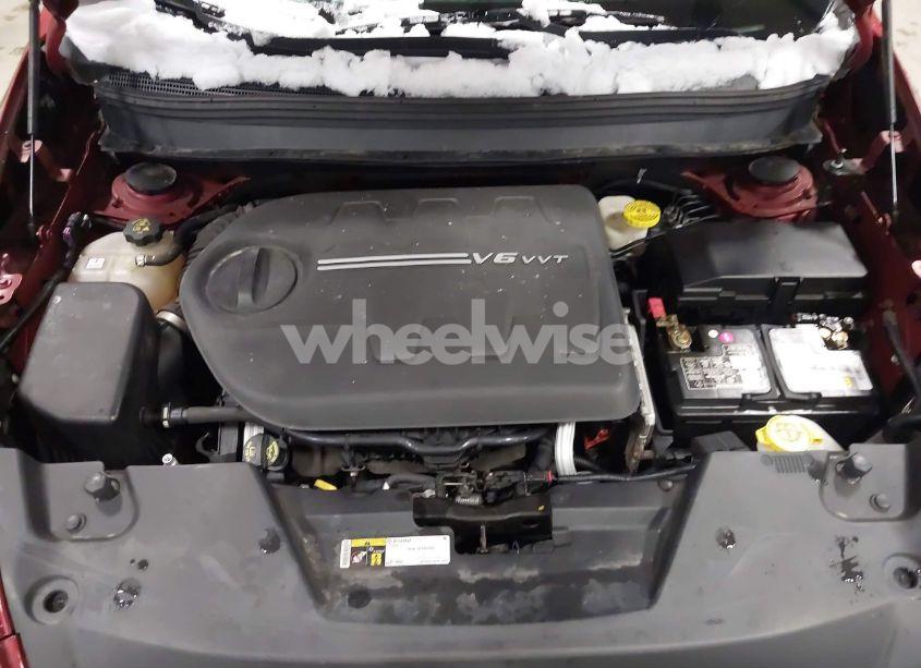 Photo 10 of 2015 Jeep Cherokee TRAILHAWK (VIN 1C4PJMBS2FW772748)