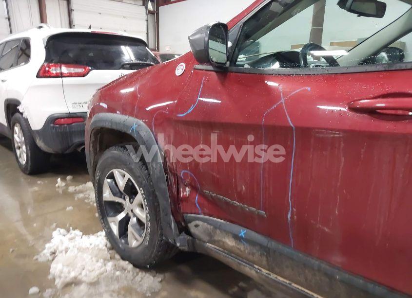 Photo 12 of 2015 Jeep Cherokee TRAILHAWK (VIN 1C4PJMBS2FW772748)