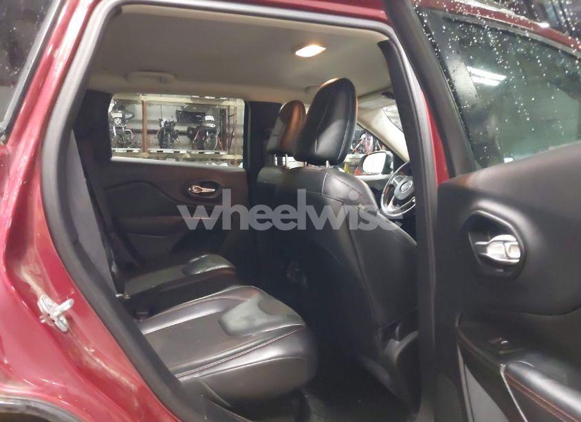 Photo 8 of 2015 Jeep Cherokee TRAILHAWK (VIN 1C4PJMBS2FW772748)