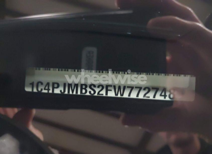 Photo 9 of 2015 Jeep Cherokee TRAILHAWK (VIN 1C4PJMBS2FW772748)