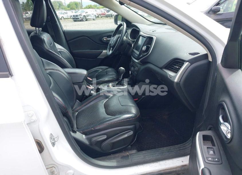 Photo 5 of 2017 Jeep Cherokee TRAILHAWK L PLUS 4X4 (VIN 1C4PJMBS2HD218558)