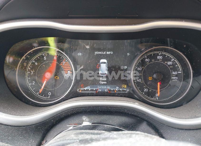 Photo 7 of 2017 Jeep Cherokee TRAILHAWK L PLUS 4X4 (VIN 1C4PJMBS2HD218558)