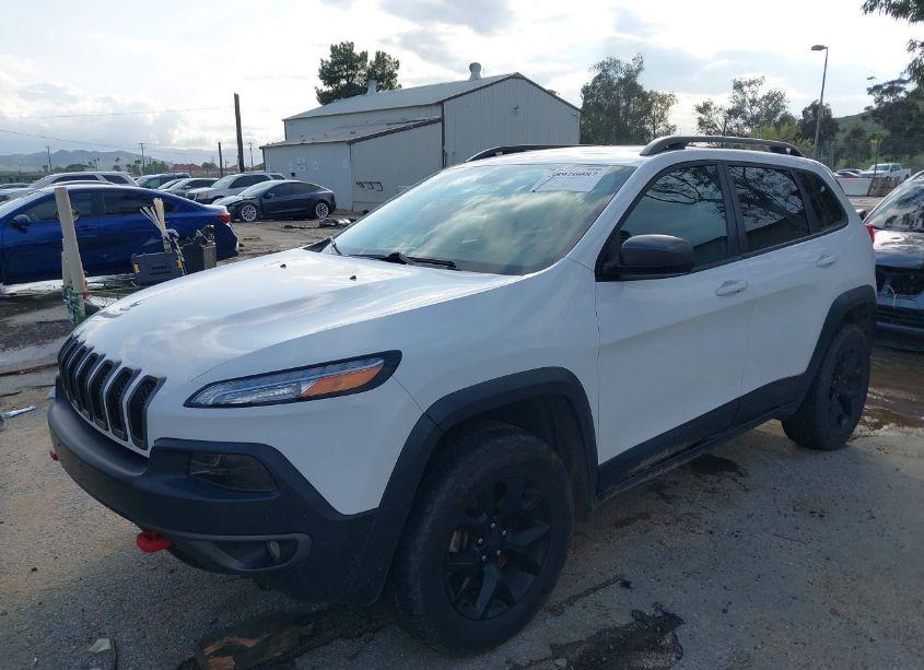 Photo 2 of 2017 Jeep Cherokee TRAILHAWK 4X4 (VIN 1C4PJMBS2HW618270)