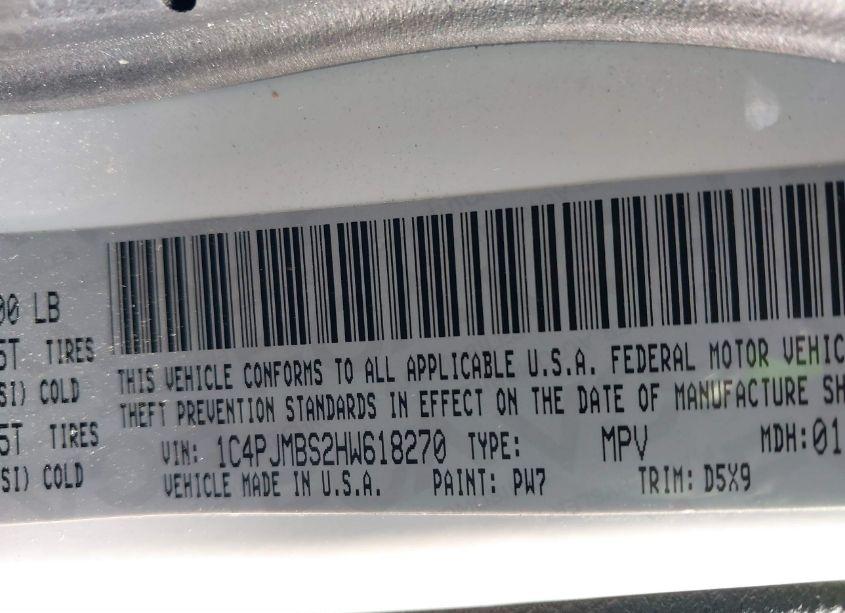 Photo 9 of 2017 Jeep Cherokee TRAILHAWK 4X4 (VIN 1C4PJMBS2HW618270)