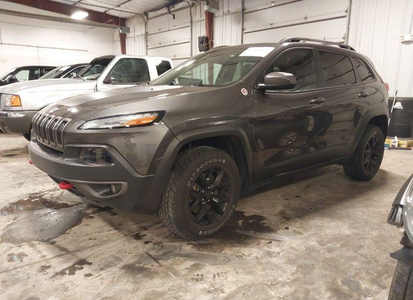 Photo 2 of 2017 Jeep Cherokee TRAILHAWK 4X4 (VIN 1C4PJMBS2HW622223)
