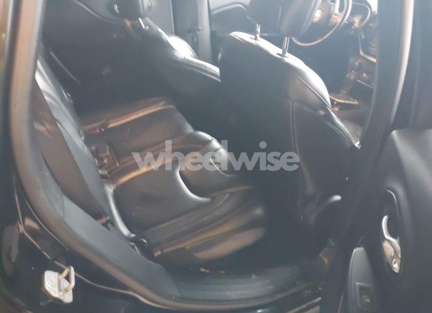 Photo 8 of 2014 Jeep Cherokee TRAILHAWK (VIN 1C4PJMBS3EW150366)