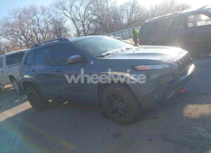 Photo 11 of 2015 Jeep Cherokee TRAILHAWK (VIN 1C4PJMBS3FW510219)