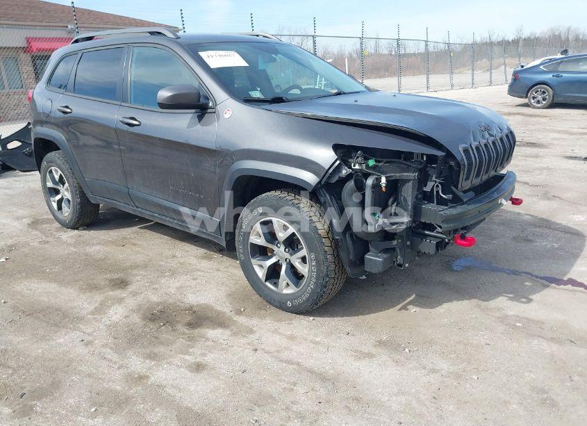 2015 Jeep Cherokee TRAILHAWK (VIN 1C4PJMBS3FW520328) main photo