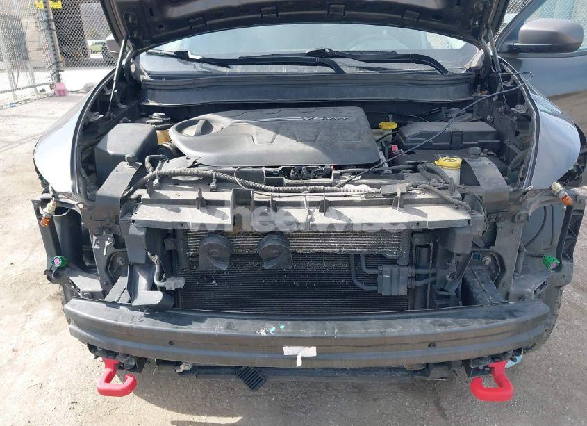 Photo 10 of 2015 Jeep Cherokee TRAILHAWK (VIN 1C4PJMBS3FW520328)