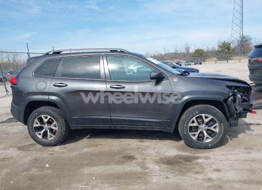 Photo 14 of 2015 Jeep Cherokee TRAILHAWK (VIN 1C4PJMBS3FW520328)